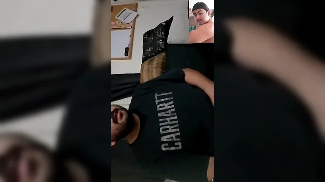 American bear fuck off off in videocall with gay