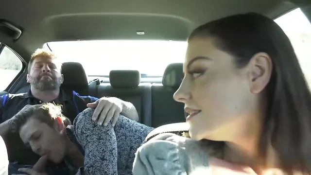 Two bisexual buddies blowing in a car then enjoying a triplet