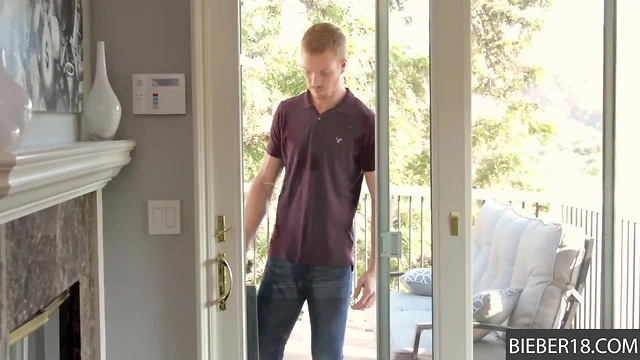 Salesman knocks on gay man's door dacotah red,gunner