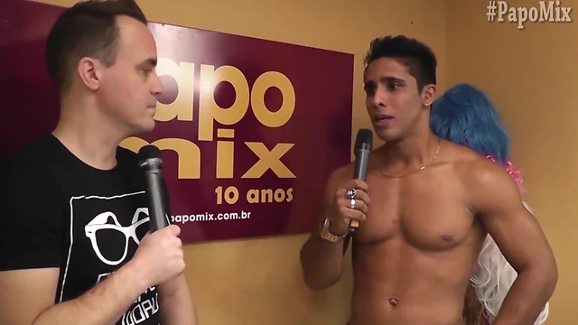Solo Stripper Show: Carioca Militar in Sunga Shakes to Rodrigo Vilella`s Rio Gogo Mix
