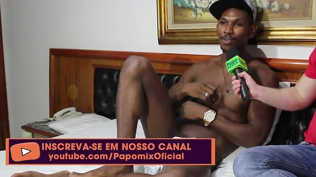 Kadu & Vitor Heat Up Sao Paulo: Mundomais Twinks Club Rainbow Pornstar Masturbation Sexo ao Vivo