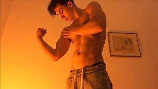 Hot Solo Flex: Sexy Gay Man`s Steamy Strip Tease