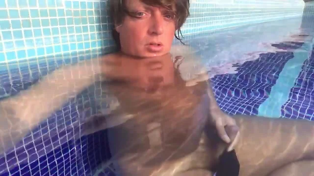 Boy twinks underwater masturbating experiences part 2 of 2