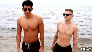 Beachside Ass-Fucking & Twink-Blowjob: Athletic Couple`s Passionate Rendezvous