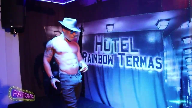 Anderson Azevedo`s Gogo Boys: A Suite Party to Remember!