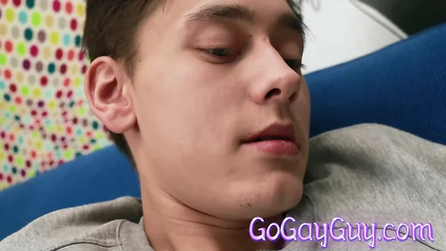 Gogayguy teen teenager leo alfano fucking off giant penis