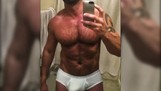 Ty Roderick Worships His Big Bulge as He Jerks Off