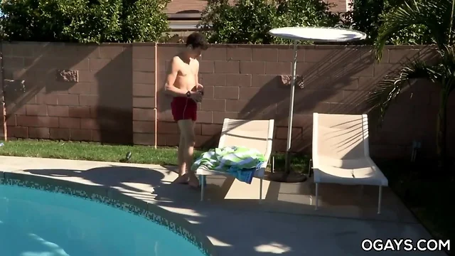 Teenage pool teenager serves grandpa's cock
