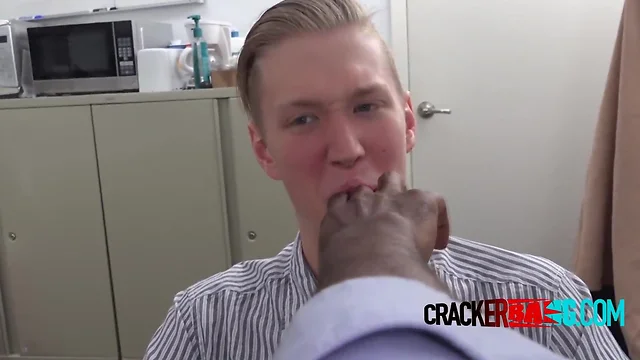 Blonde cracker gets his mouth and butthole stuffed by casting director