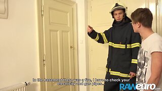 Raweuro firefighter justin brown seduced by facial condomless