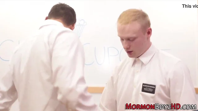 Mormon gets bum creampied
