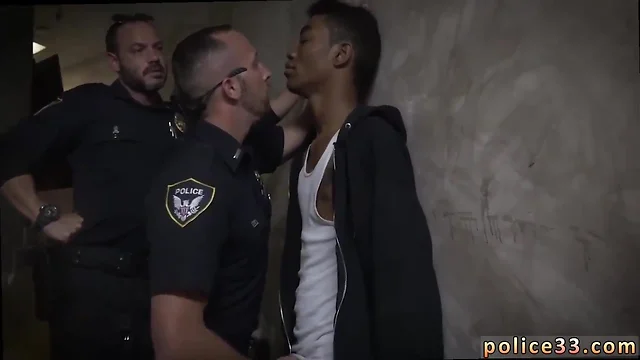 Gay guy cops having sex with boyz suspect on the run, gets deep pecker