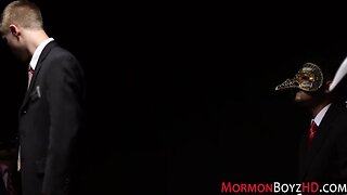 Crooked mormon rides dildo