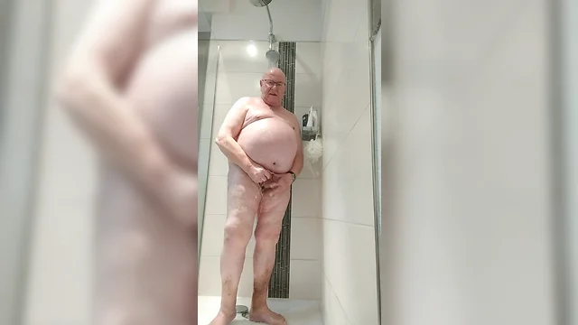 Intense showering – full body view