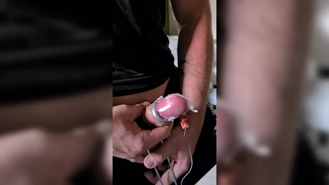 Big Dick Slave`s Electro-CBT BDSM Test: Hot Cumshot Reward!