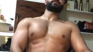 Attractive stud fucking off his fat dick