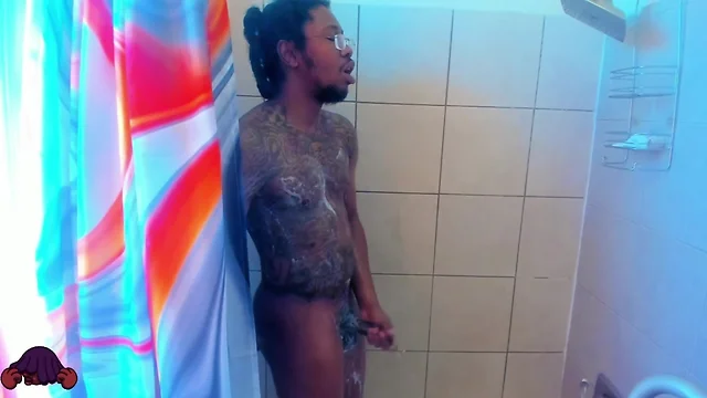 A splendid shower cum-shot
