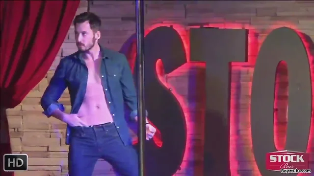 Wild Night Out: Hot Guys Show Off and Strip Down!