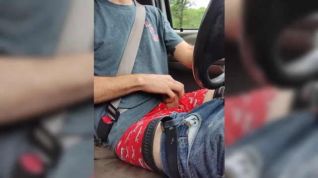 Masturbate in the work vehicle