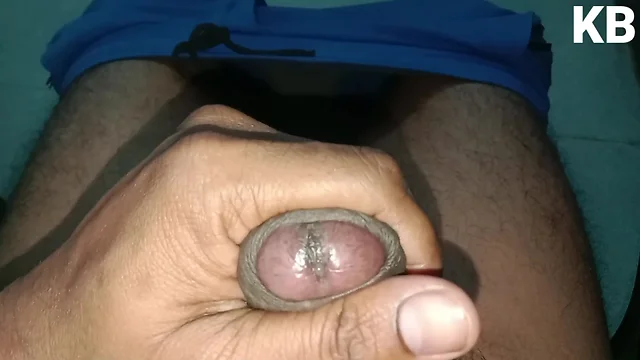 I tried to extract water with my hands, but when the hole didnt yield anything, i started masturbating