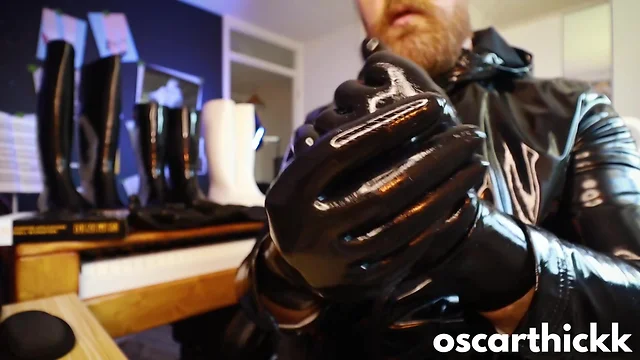 Unboxing & trying on oscar thickk latex gloves