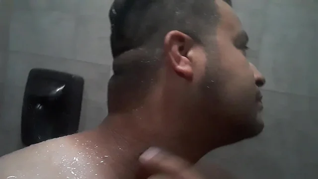 Shower shaving: how to do it