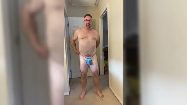 Luvbennude and his underwear 2022