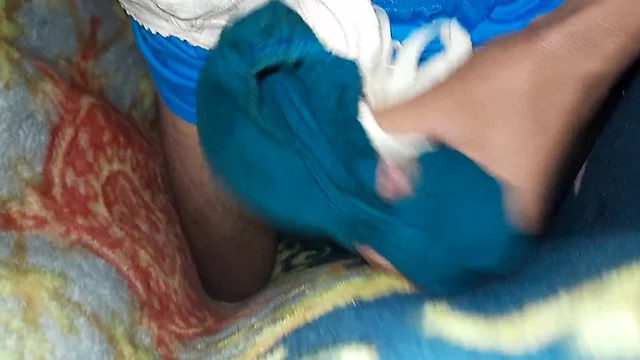 My punjabi mom got a dick in her bra and made it cum