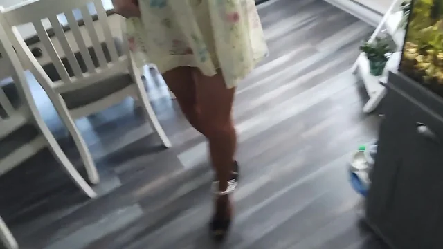 Amateur sissy crossdressers legs fuck
