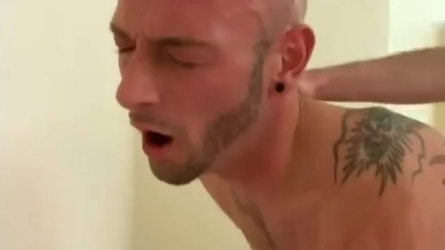 Smooth top fucks tattooed bottom