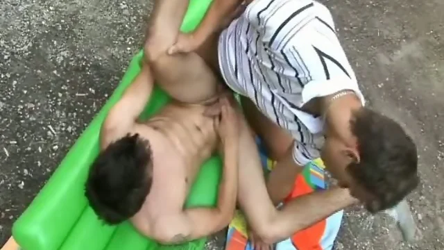 Fucking on float in the dirt
