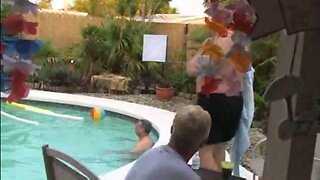 Daddy oral sex in pool